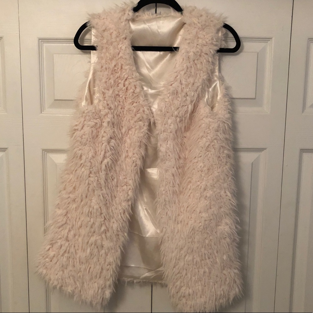 Faux fur cream vest